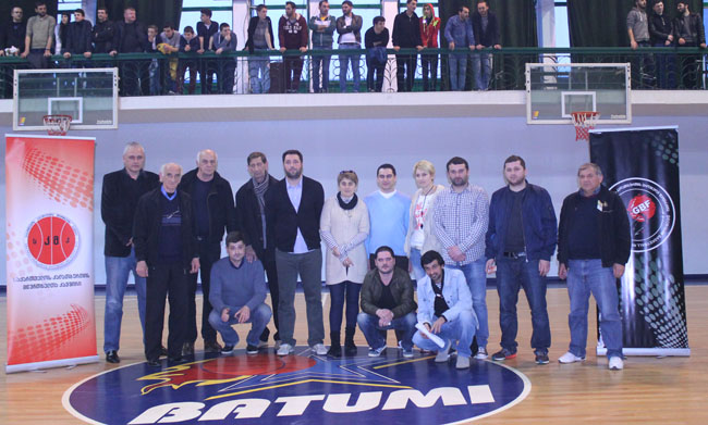 ლიცენზირების და გადამზადების პროგრამის ლიცენზიები ბათუმშიც დარიგდა