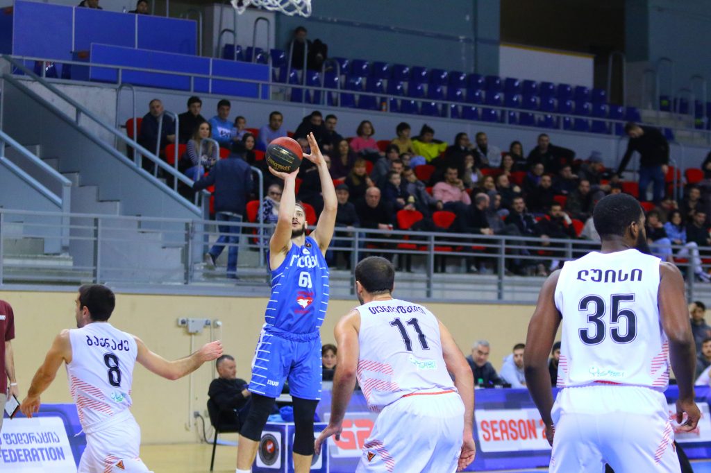 Olimpi’s convincing victory and 15 three-pointers