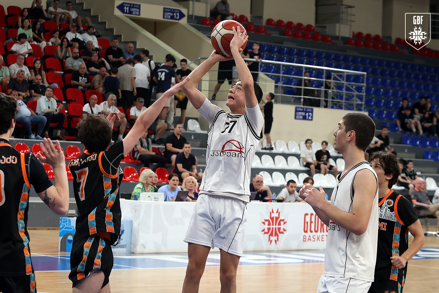 16-წლამდელთა A ლიგის ნახევარფინალურ სერიებში აკადემია და ჰიუნდაი დაწინაურდნენ