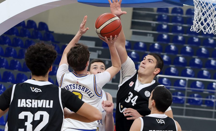 საქართველოს 18-წლამდელთა ჩემპიონატის “ა” ლიგა 14 გუნდითა და გიორგი დოხნაძის სამმაგი დუბლით დაიწყო