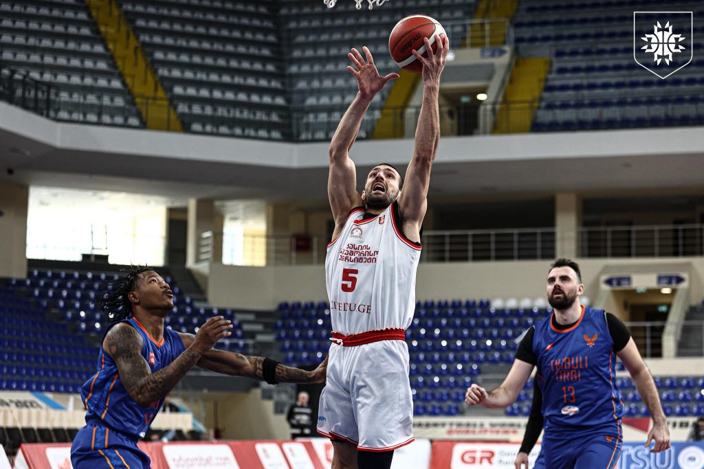 კსუ-ს სარეკორდო გამარჯვება | თსუ-მ და ვსა-მ იმარჯვეს და სუპერლიგას ქუთაისთან ერთად ლიდერობენ