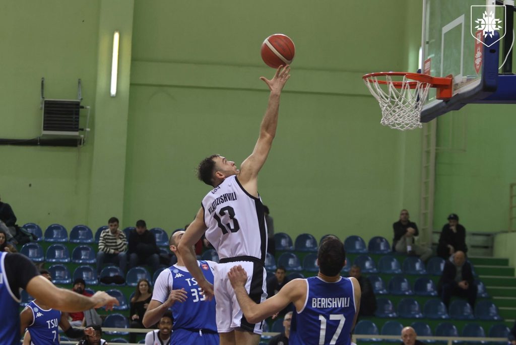 ვსა-მ თსუ-ს სძლია და პირველ წრეს პირველ ადგილზე დაასრულებს