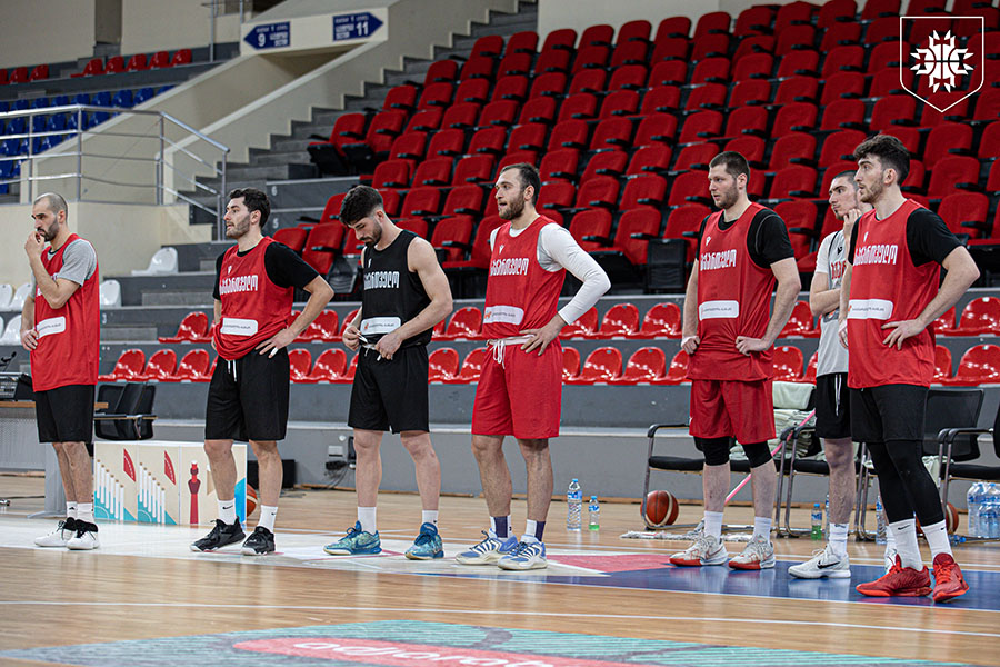 დანიასთან საკვალიფიკაციო მატჩებისთვის მზადება ნაკრებმა სუპერლიგის მოთამაშეებით დაიწყო